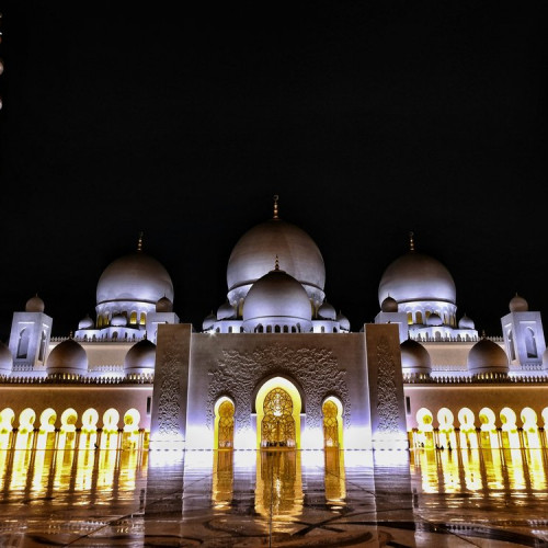 Best Abu Dhabi with Qasr Al Watan and Louvre Museum